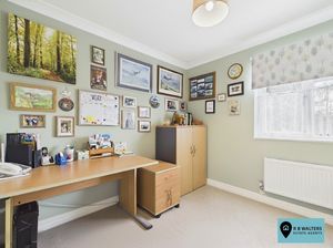 Bedroom- click for photo gallery